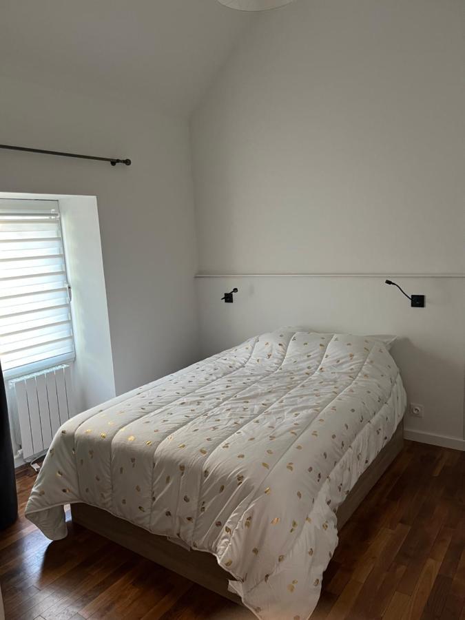 Studio A Proximite De Laval Aparthotel Soulge-sur-Ouette Bagian luar foto